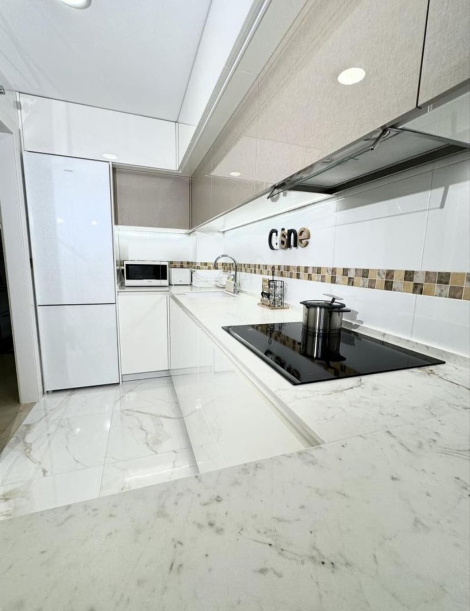 2 bedroom Beach Apartment for sale in Mijas with pool garage - € 355,000 (Ref: 9660834)