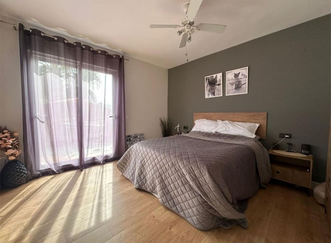 2 bedroom Beach Apartment for sale in Mijas with garage - € 375,000 (Ref: 9663395)