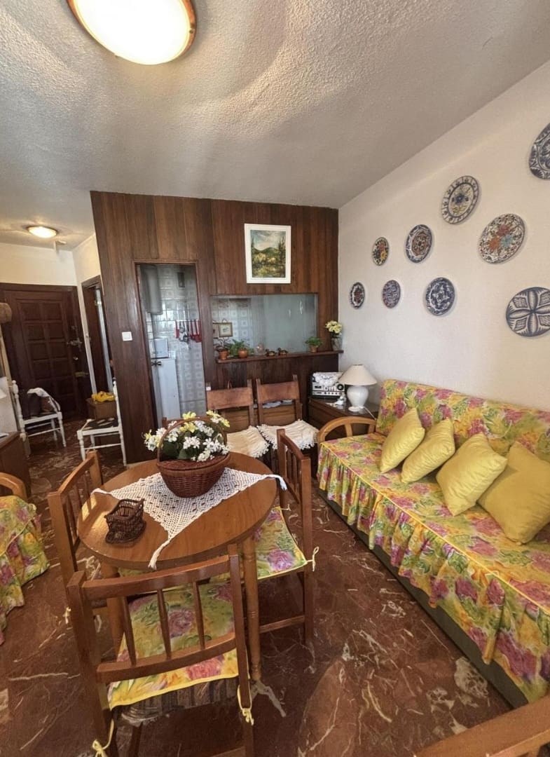 Estudio en Benalmádena en venta con piscina - 175.000 € (Ref: 9682374)