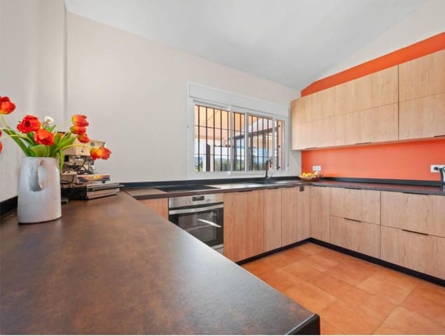 3 soverom Villa til salgs i Viñuela med svømmebasseng - € 419 000 (Ref: 9704551)