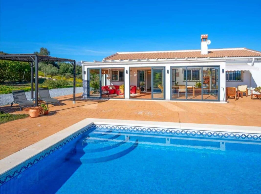 3 sypialnia Willa na sprzedaż w Vinuela z basenem - 419 000 € (Ref: 9704551)