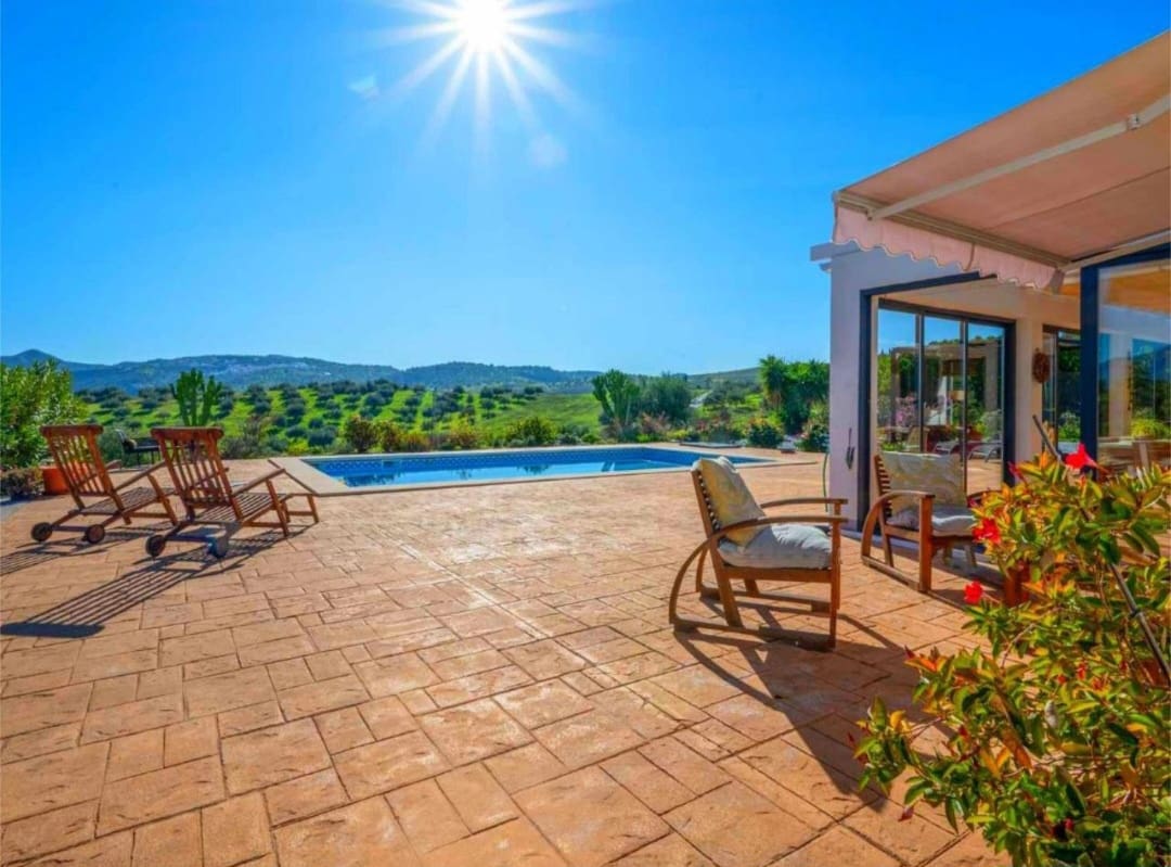 3 sypialnia Willa na sprzedaż w Vinuela z basenem - 419 000 € (Ref: 9704551)