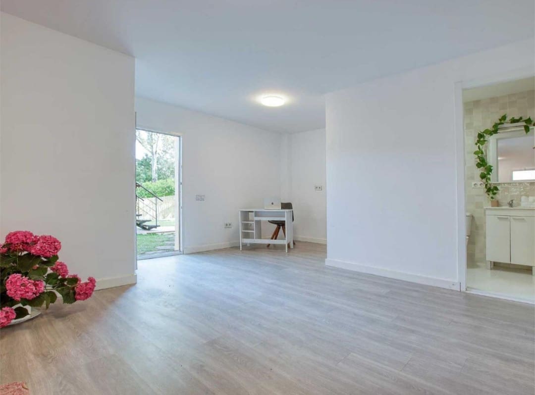 4 quarto Moradia para venda em Benahavis com piscina - 679 000 € (Ref: 9714547)