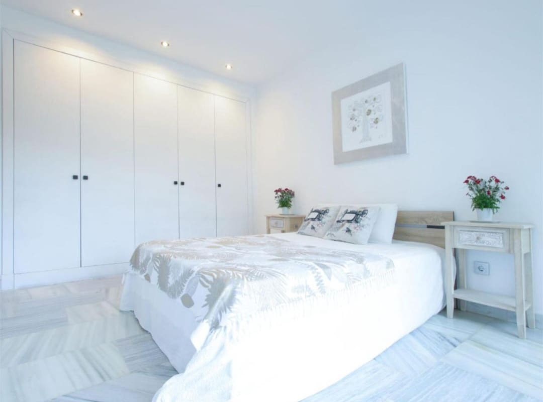 4 quarto Moradia para venda em Benahavis com piscina - 679 000 € (Ref: 9714547)