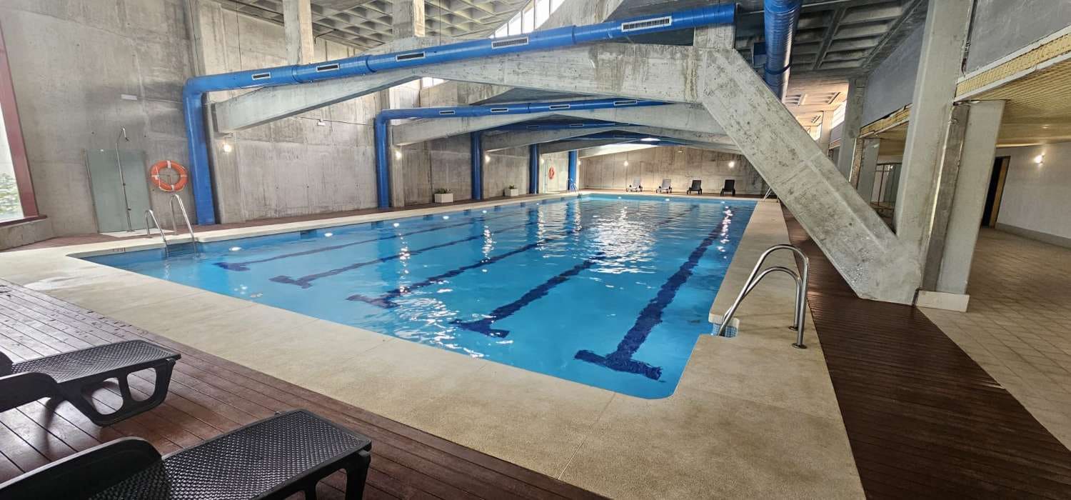 4 quarto Moradia para venda em Benahavis com piscina - 679 000 € (Ref: 9714547)