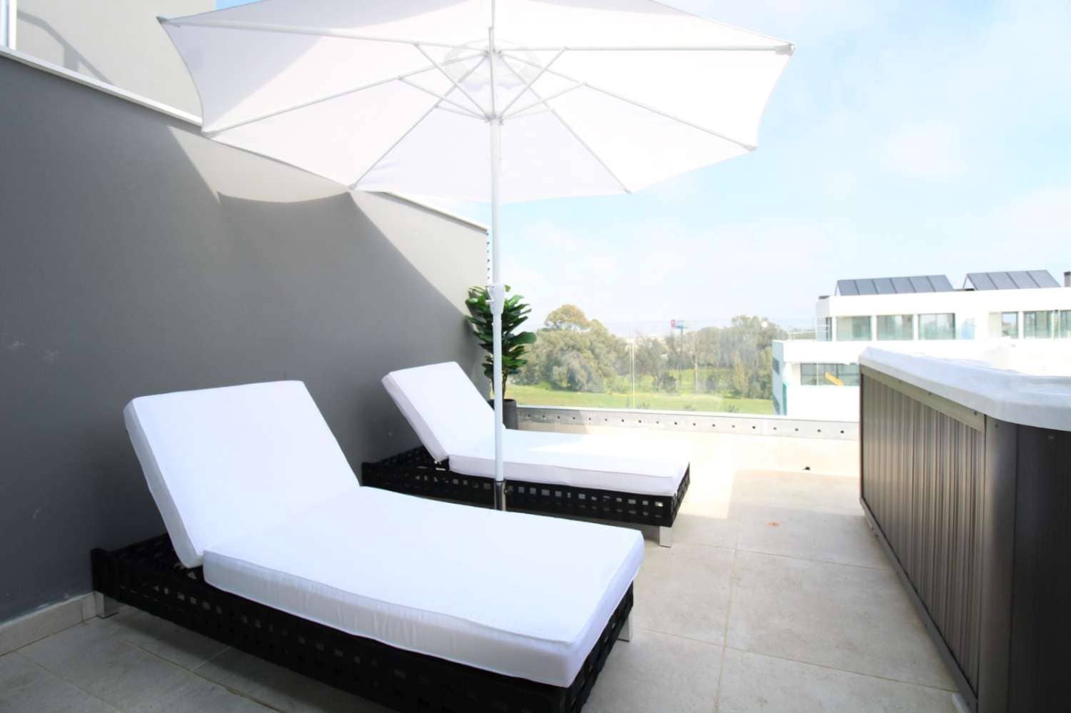 4 soveværelse Penthouse til salg i Torremolinos med swimmingpool - € 1.280.000 (Ref: 9714548)