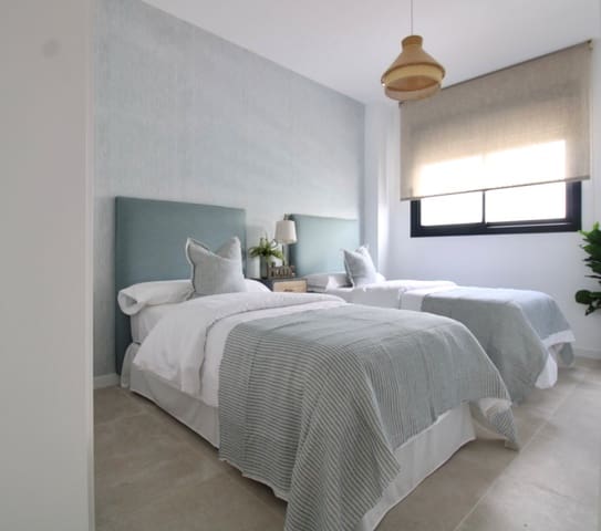 Ático de 4 habitaciones en Torremolinos en venta con piscina - 1.280.000 € (Ref: 9714548)
