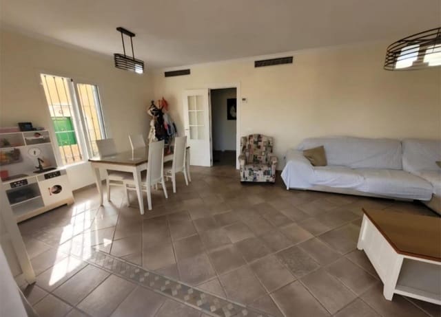 4 camera da letto Villetta Bifamiliare da affittare in Alhaurín de la Torre con garage - 2.300 € (Rif: 9726396)
