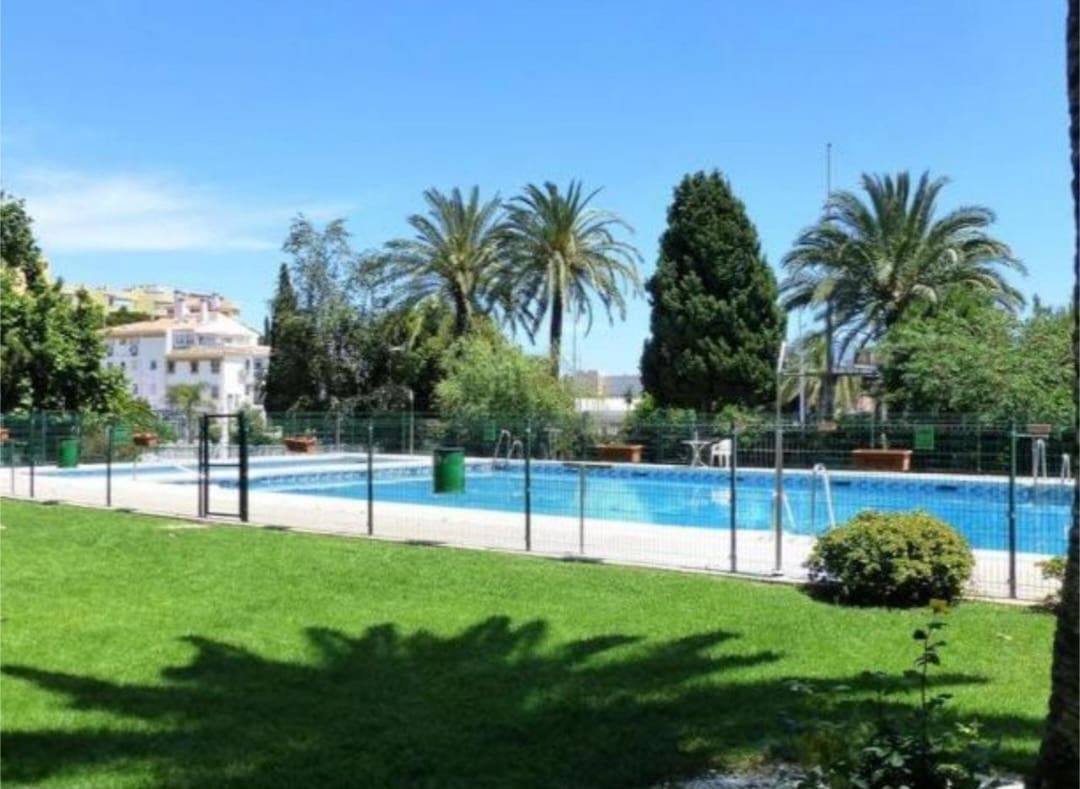 1 Zimmer Strandapartment zu verkaufen in Benalmadena mit Pool Garage - 205.000 € (Ref: 9747698)