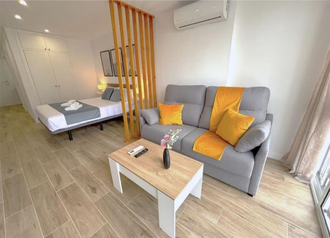 Studio til salgs i Torremolinos - € 257 500 (Ref: 9747700)