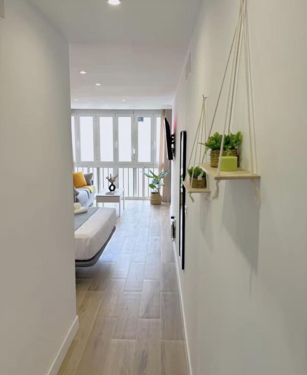 Studio til salgs i Torremolinos - € 257 500 (Ref: 9747700)