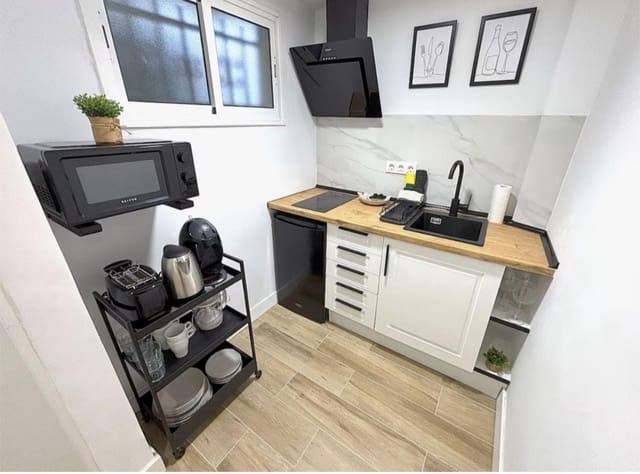 Studio til salgs i Torremolinos - € 257 500 (Ref: 9747700)