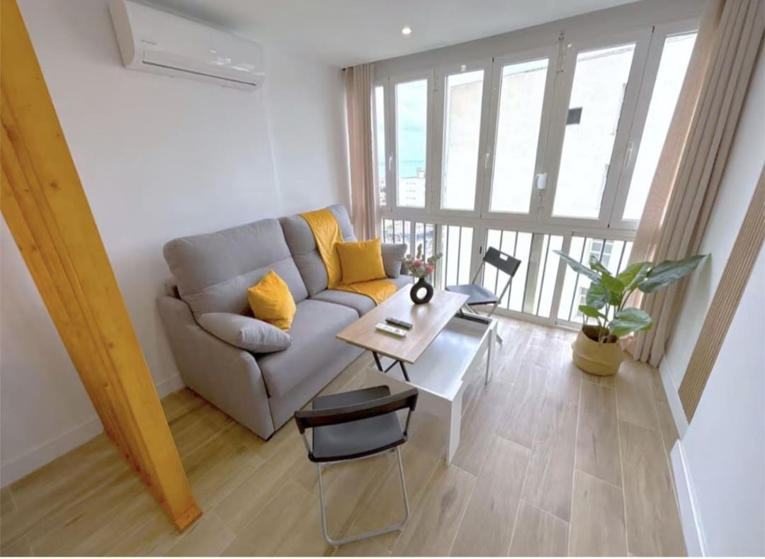 Studio til salgs i Torremolinos - € 257 500 (Ref: 9747700)