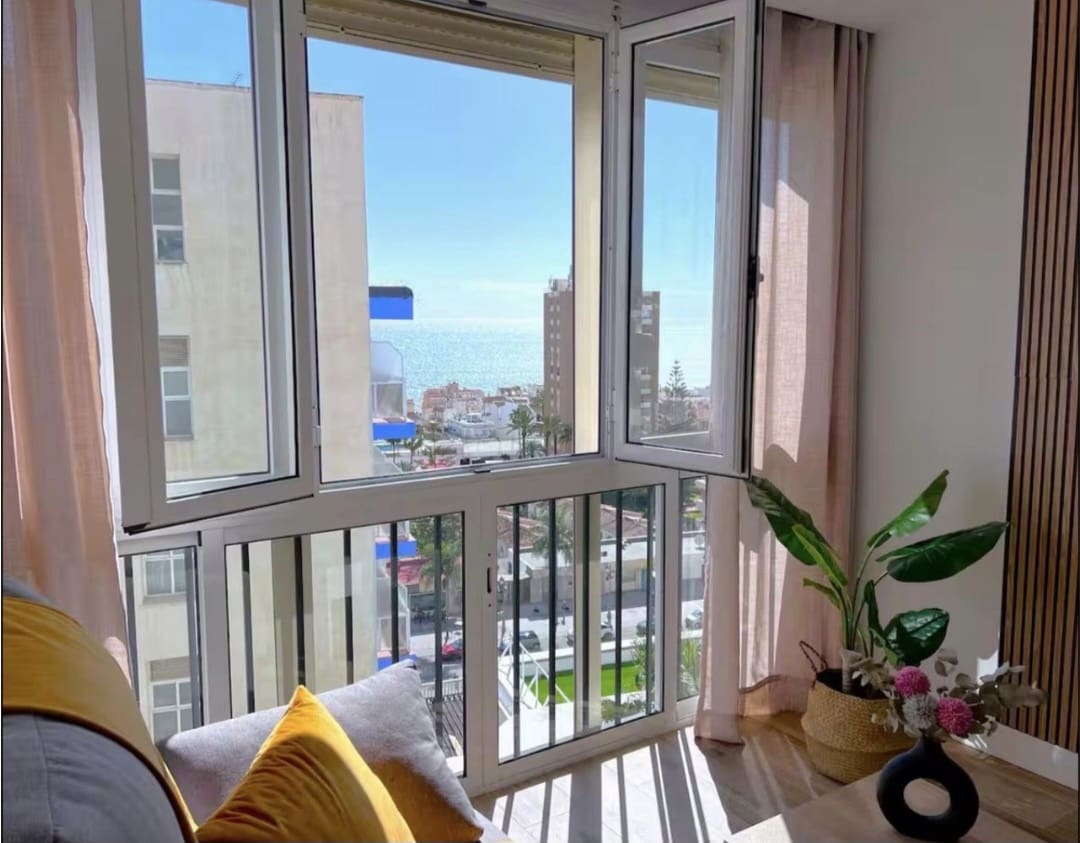 Studio til salgs i Torremolinos - € 257 500 (Ref: 9747700)