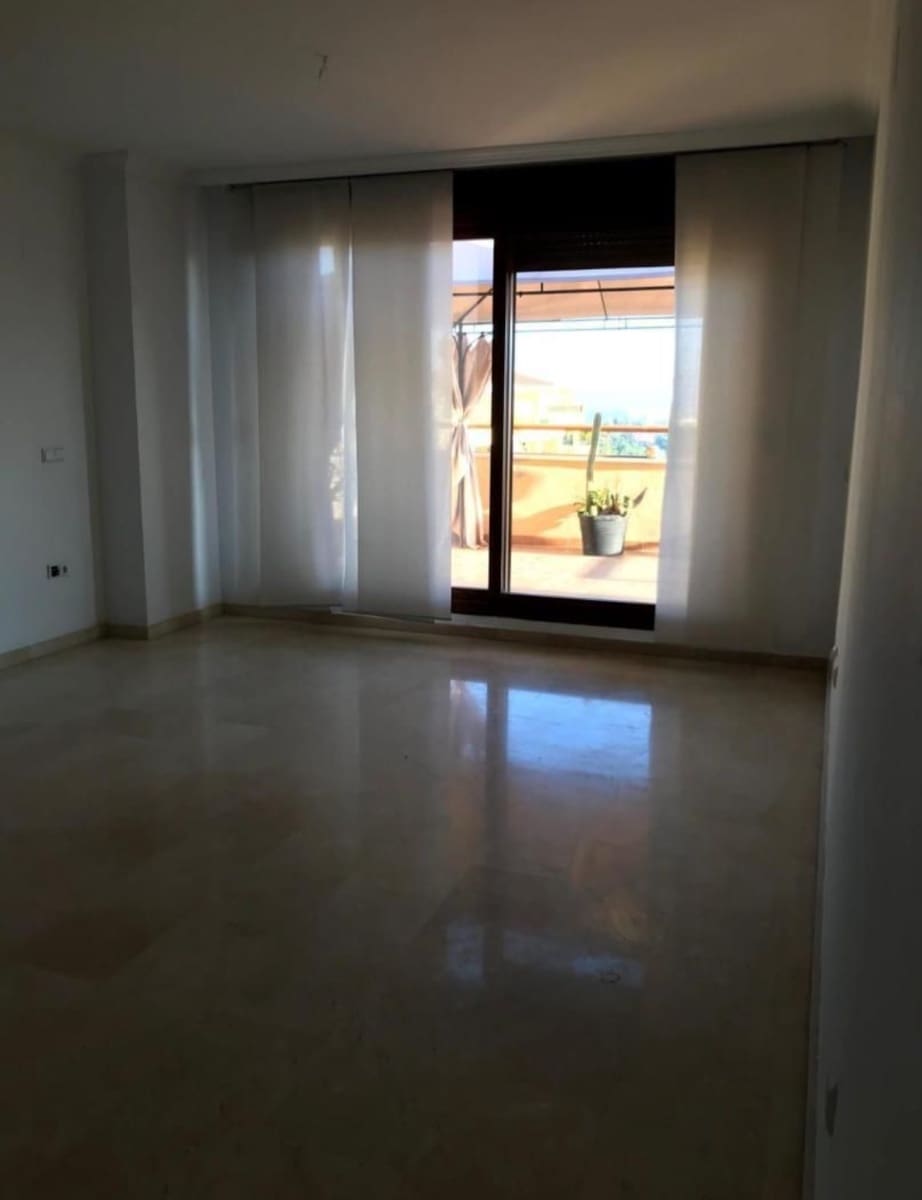 4 Zimmer Penthouse zu verkaufen in Benalmadena mit Pool - 1.545.000 € (Ref: 9755351)