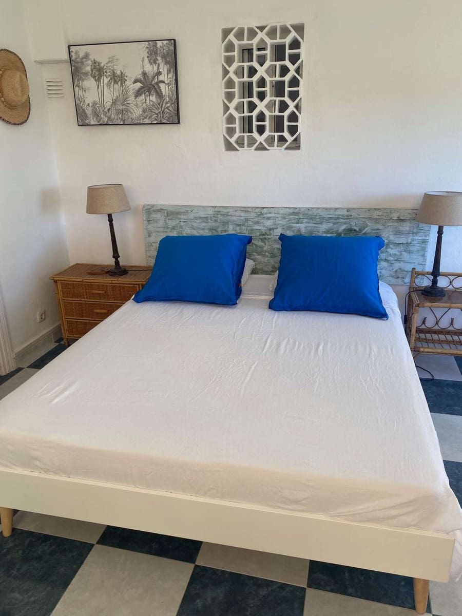 6 quarto Moradia para venda em Estepona com piscina - 1 750 000 € (Ref: 9758546)