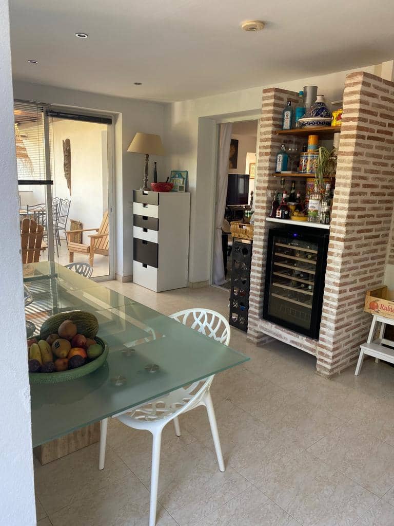 6 quarto Moradia para venda em Estepona com piscina - 1 750 000 € (Ref: 9758546)