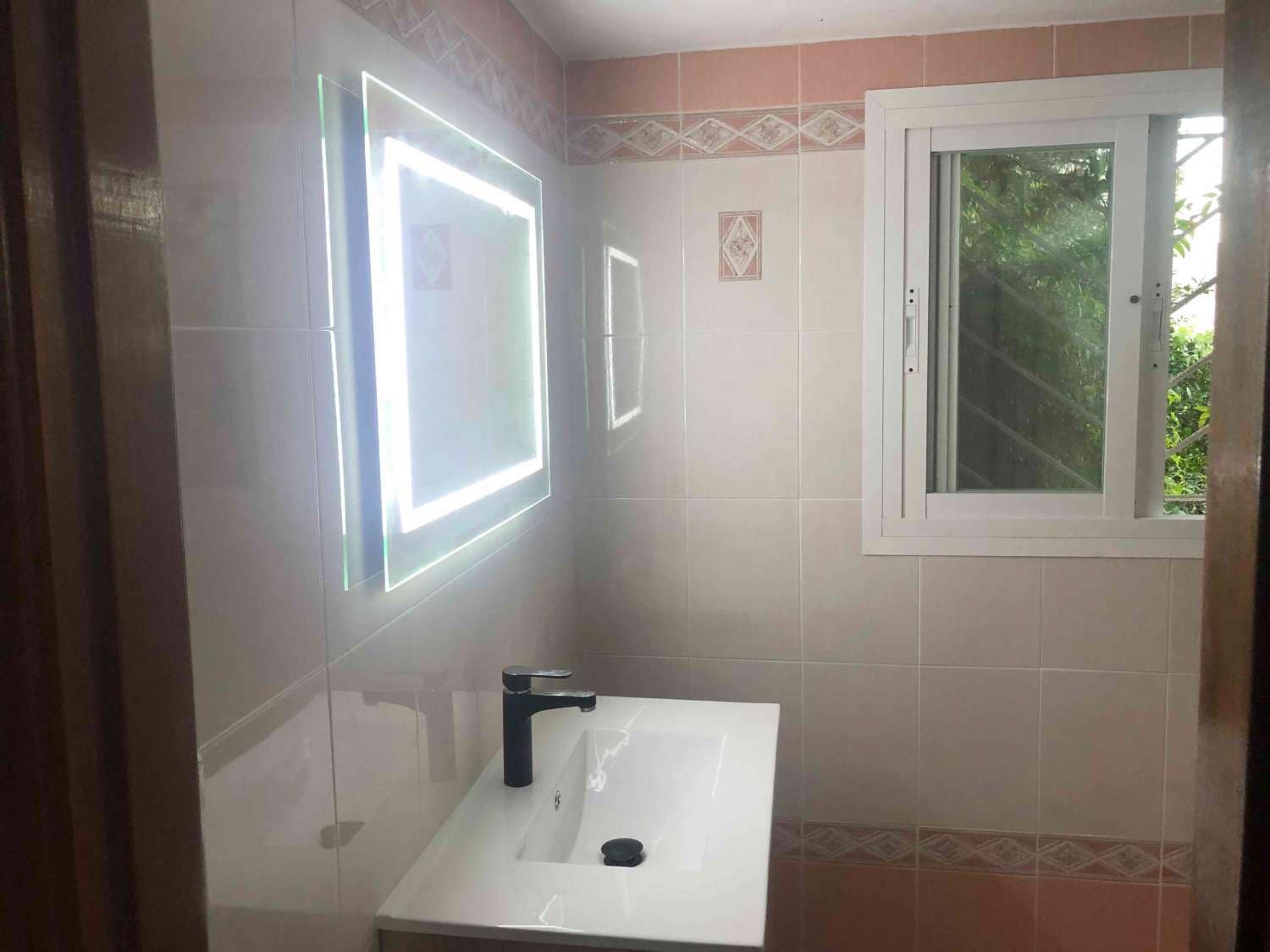 6 quarto Moradia para venda em Estepona com piscina - 1 750 000 € (Ref: 9758546)