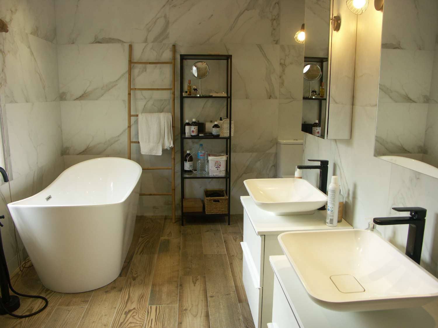 6 quarto Moradia para venda em Estepona com piscina - 1 750 000 € (Ref: 9758546)