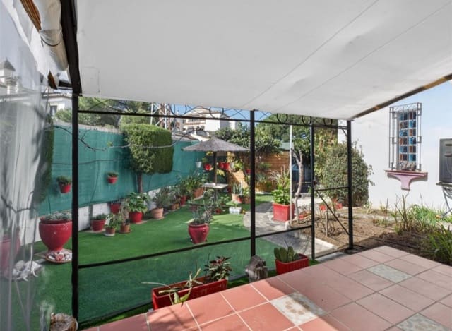 3 soveværelse Rækkehus til salg i Mijas med swimmingpool garage - € 459.000 (Ref: 9758547)