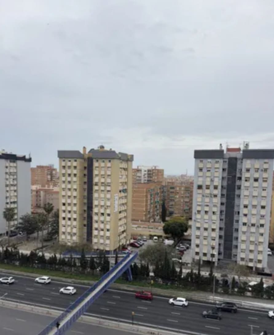 3 soveværelse Lejlighed til salg i Malaga by - € 270.000 (Ref: 9763511)