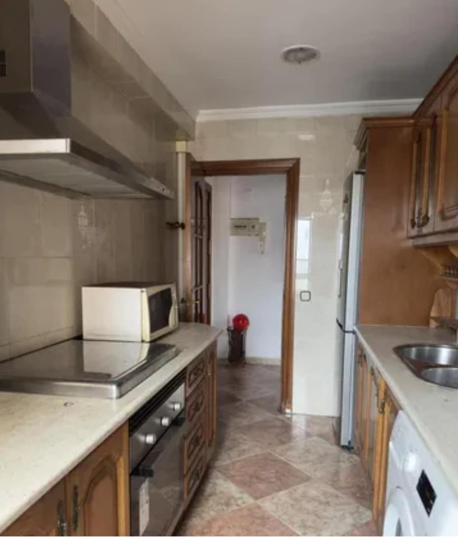 3 soveværelse Lejlighed til salg i Malaga by - € 270.000 (Ref: 9763511)