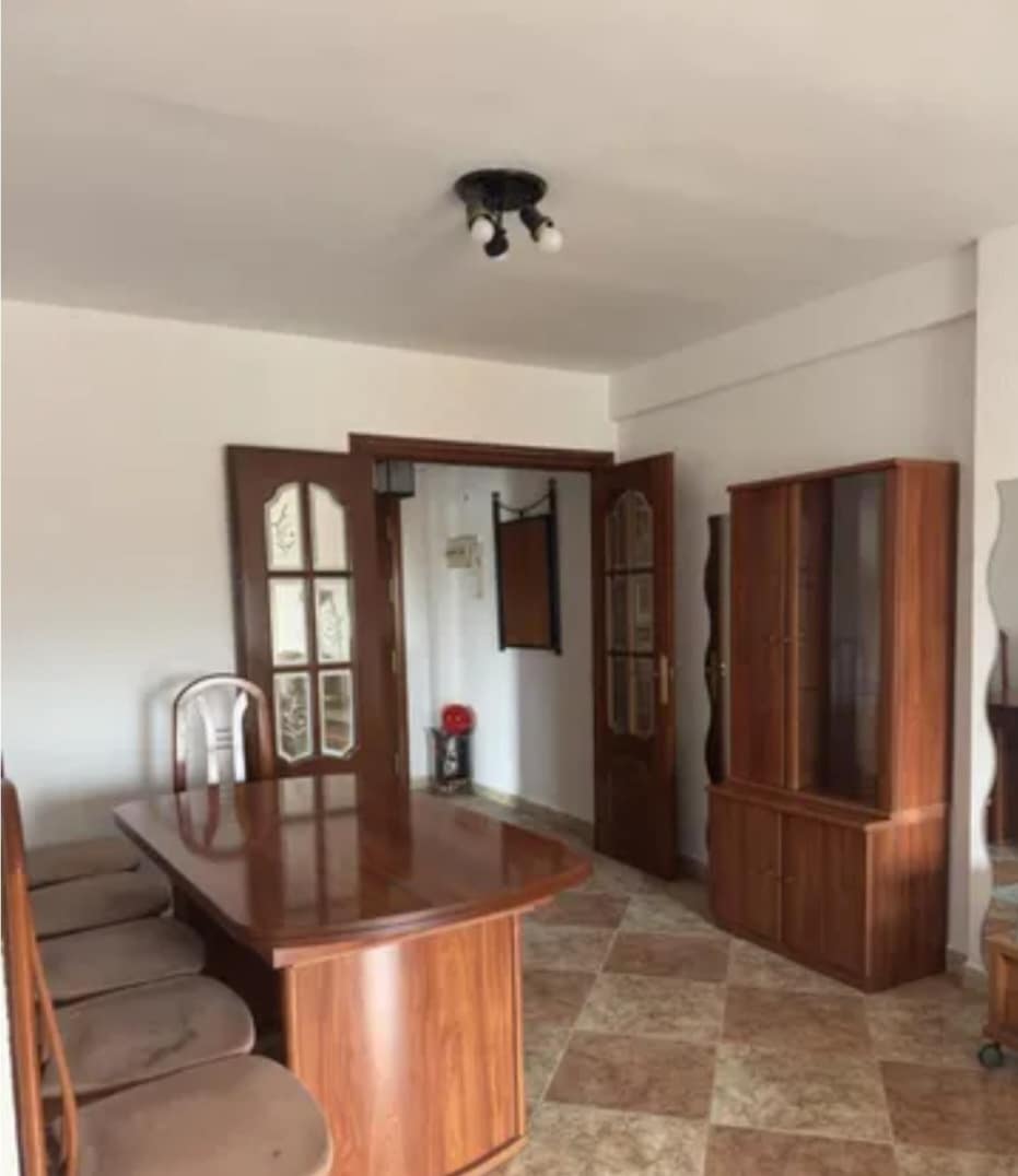3 soveværelse Lejlighed til salg i Malaga by - € 270.000 (Ref: 9763511)