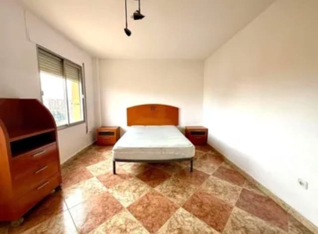 3 soveværelse Lejlighed til salg i Portada Alta, Málaga by - € 270.000 (Ref: 9763511)