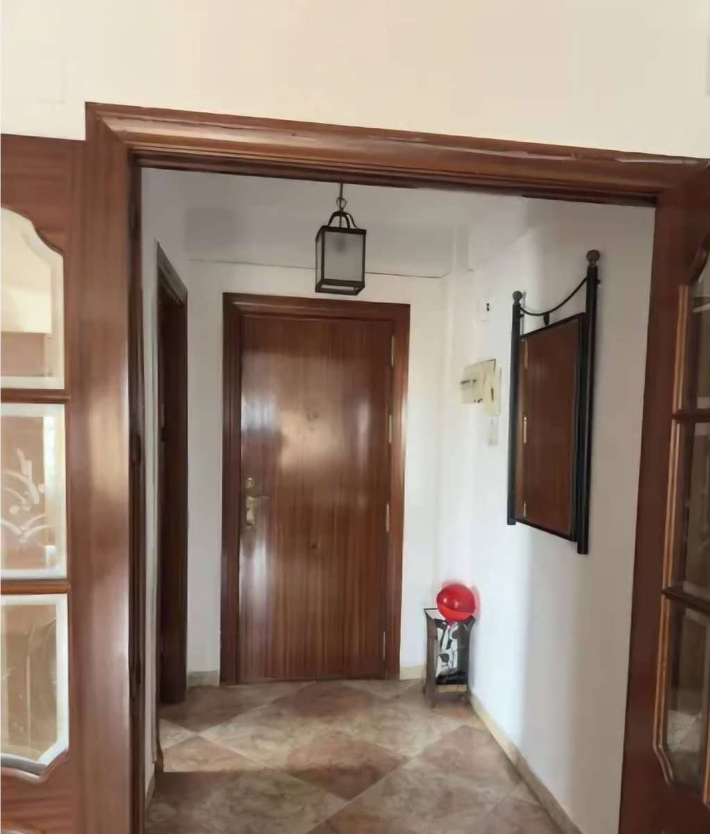 3 soveværelse Lejlighed til salg i Malaga by - € 270.000 (Ref: 9763511)