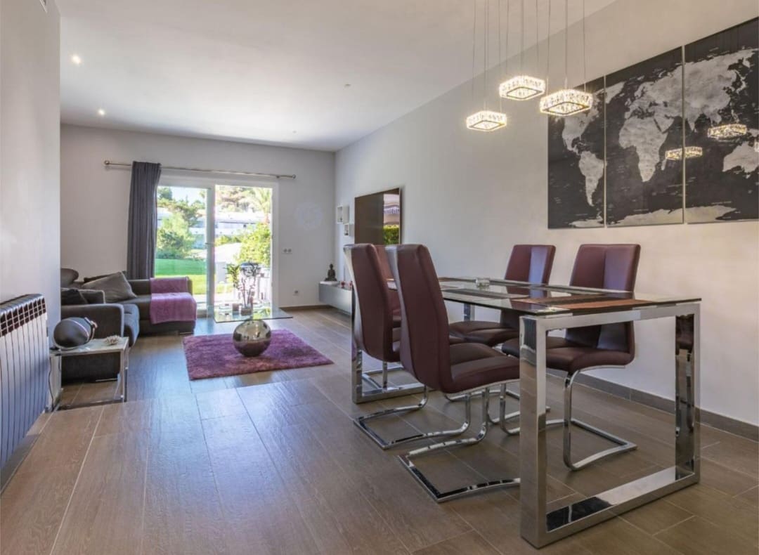 Apartamento Playa de 2 habitaciones en Marbella en venta con piscina garaje - 555.000 € (Ref: 9777679)