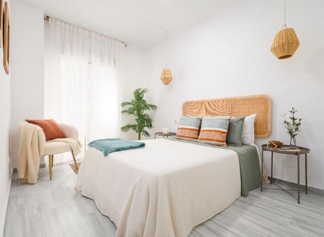 3 soveværelse Lejlighed til salg i Torremolinos med swimmingpool garage - € 365.000 (Ref: 9784965)