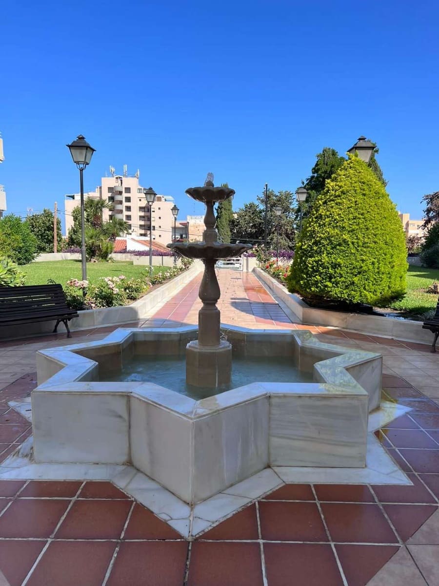 1 slaapkamer Strandappartement te koop in Torremolinos met zwembad garage - € 318.000 (Ref: 9788171)