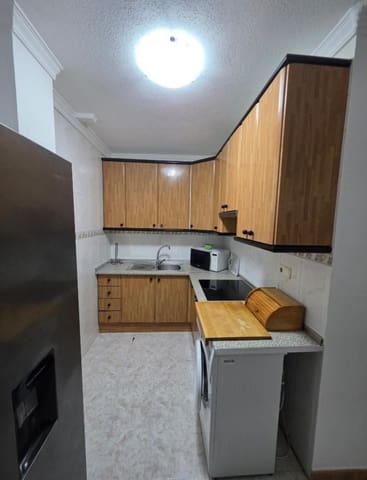 2 sovrum Lägenhet att hyra i Puerto de la Torre, Málaga stad - 990 € (Ref: 9803969)