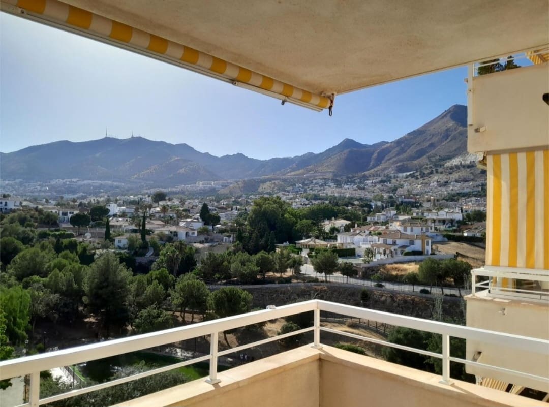 3 bedroom Flat for sale in Benalmadena with pool garage - € 460,000 (Ref: 9814205)