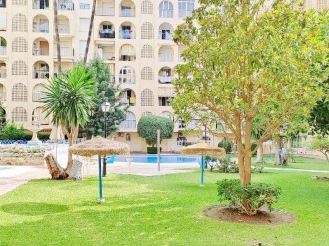 3 slaapkamer Flat te koop in Fuengirola met zwembad - € 469.000 (Ref: 9819943)