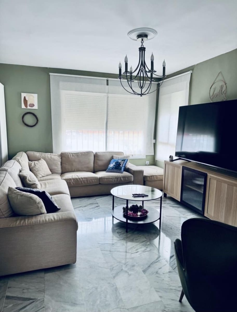 Adosado de 3 habitaciones en Alhaurín de la Torre en venta con piscina - 509.000 € (Ref: 9826184)