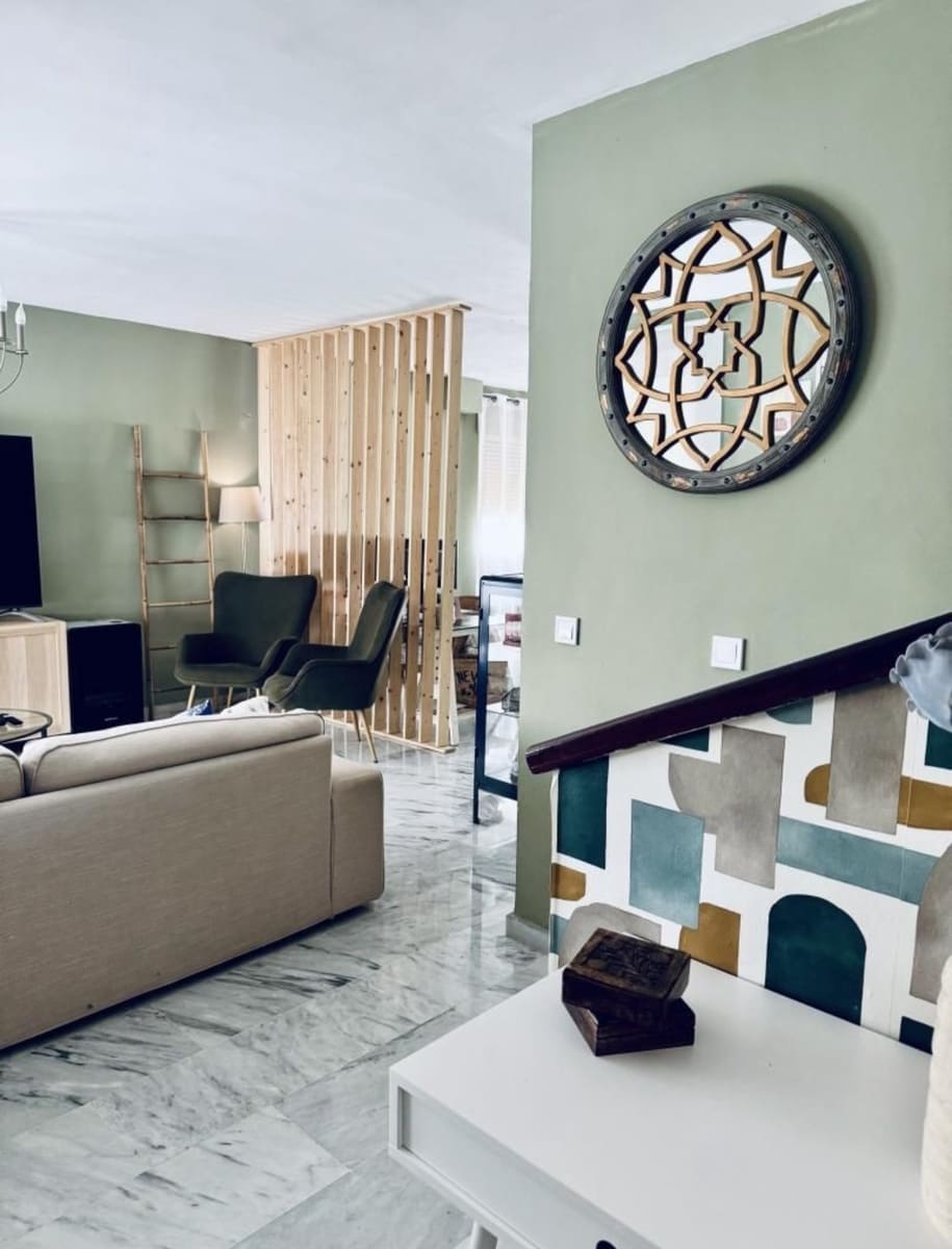 Adosado de 3 habitaciones en Alhaurín de la Torre en venta con piscina - 509.000 € (Ref: 9826184)