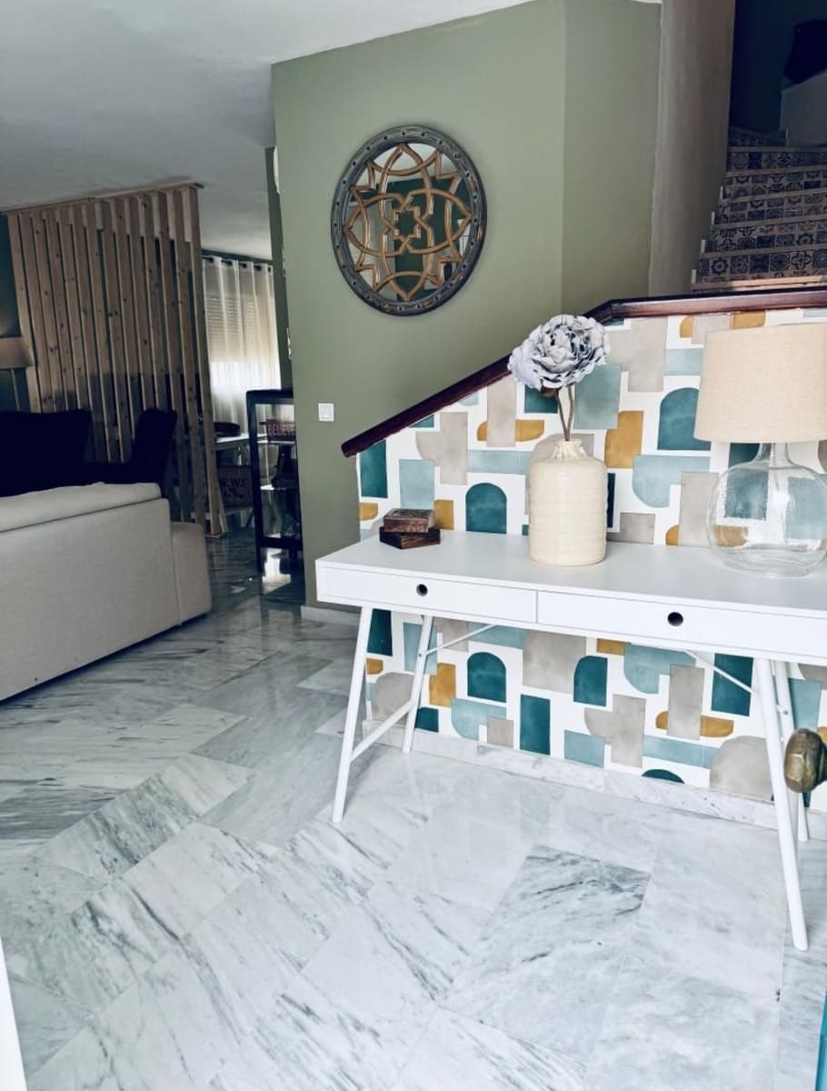 Adosado de 3 habitaciones en Alhaurín de la Torre en venta con piscina - 509.000 € (Ref: 9826184)