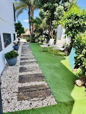 3 quarto Moradia em Banda para venda em Alhaurín de la Torre com piscina - 509 000 € (Ref: 9826184)