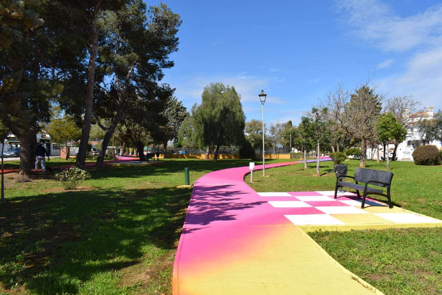 Adosado de 3 habitaciones en Alhaurín de la Torre en venta con piscina - 509.000 € (Ref: 9826184)