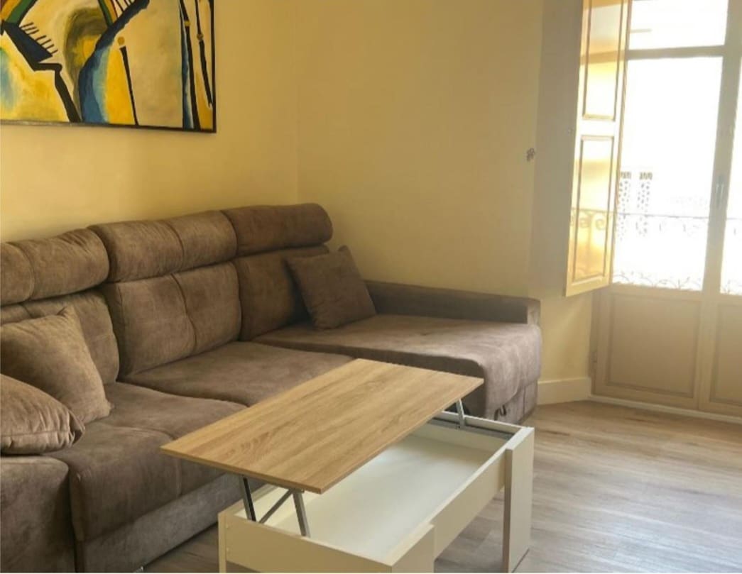2 makuuhuone Kattohuoneisto vuokrattavana paikassa Malaga kaupunki - 1 800 € (Ref: 9826185)