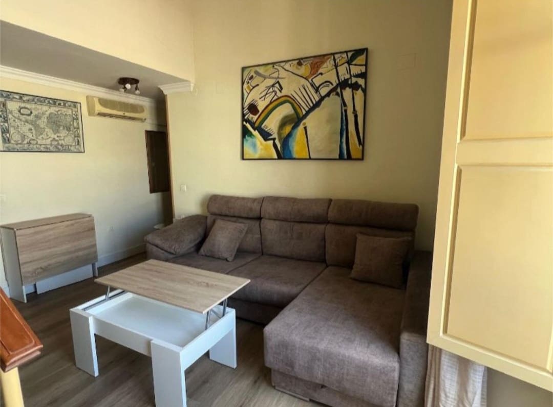 2 makuuhuone Kattohuoneisto vuokrattavana paikassa Malaga kaupunki - 1 800 € (Ref: 9826185)