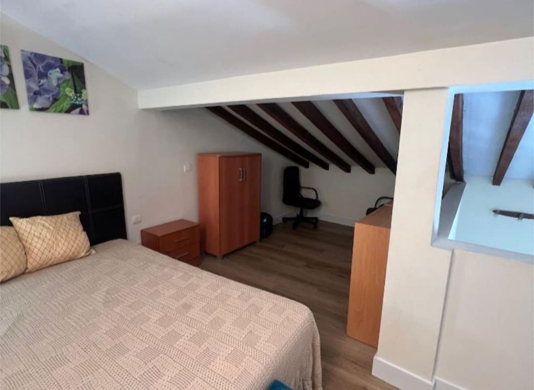 2 makuuhuone Kattohuoneisto vuokrattavana paikassa Malaga kaupunki - 1 800 € (Ref: 9826185)