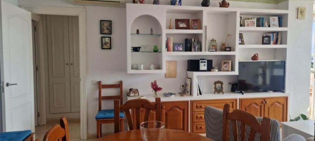 1 soverom Strandleiligheter til salgs i Benalmadena med svømmebasseng garasje - € 355 000 (Ref: 9827066)