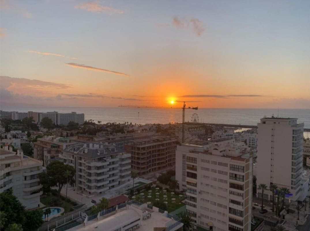 1 soverom Strandleiligheter til salgs i Benalmadena med svømmebasseng garasje - € 355 000 (Ref: 9827066)