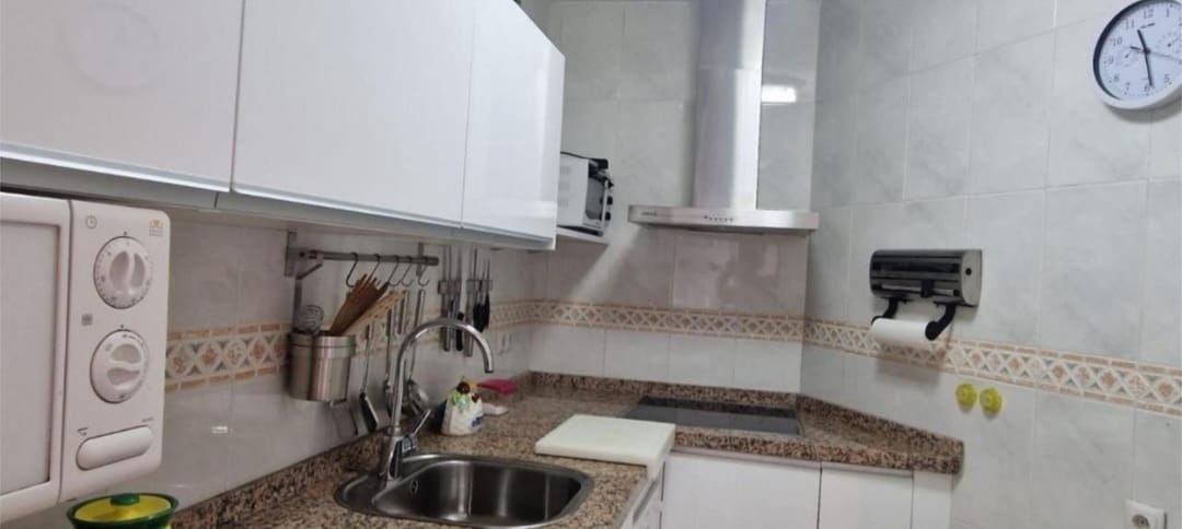 1 soverom Strandleiligheter til salgs i Benalmadena med svømmebasseng garasje - € 355 000 (Ref: 9827066)