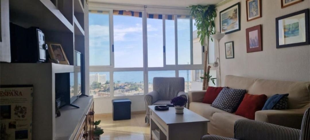 1 soverom Strandleiligheter til salgs i Benalmadena med svømmebasseng garasje - € 355 000 (Ref: 9827066)