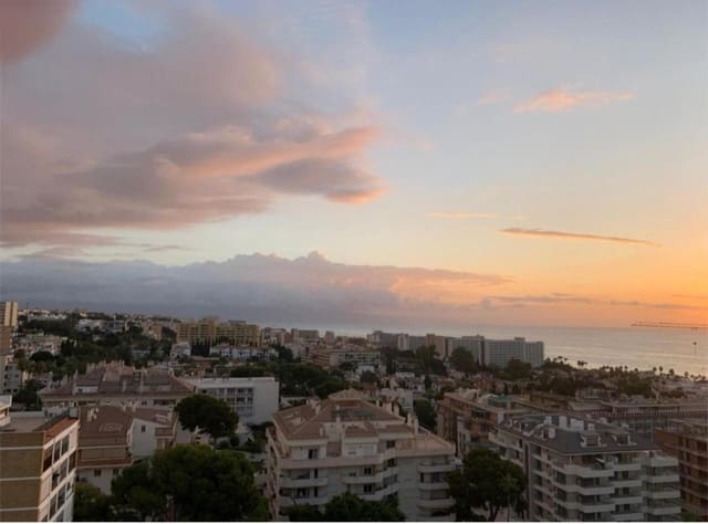 1 soveværelse Strandlejlighed til salg i Benalmádena med swimmingpool garage - € 355.000 (Ref: 9827066)
