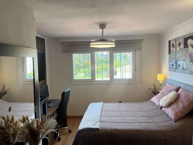 4 chambre Villa/Maison Mitoyenne à vendre à Guadalmar, Malaga ville avec piscine garage - 610 000 € (Ref: 9835249)