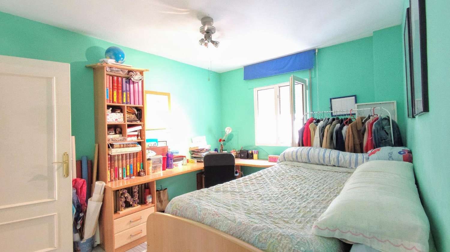 3 bedroom Flat for sale in Torremolinos - € 350,000 (Ref: 9835250)